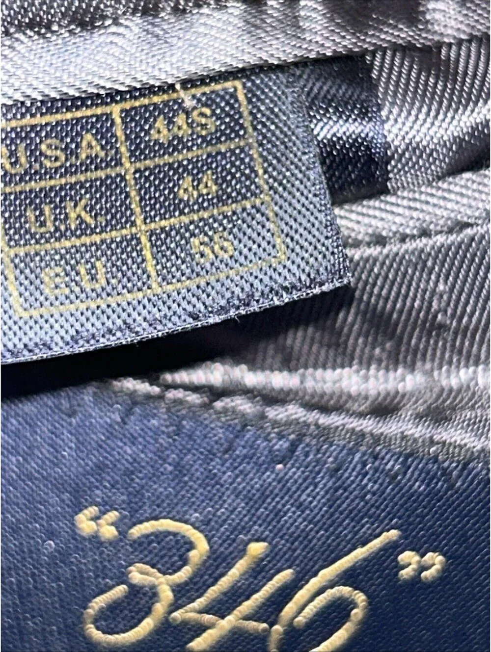 Vintage Brooks Brother 346 Dark Gray Herringbone 44S Men’s Blazer Sports Coat